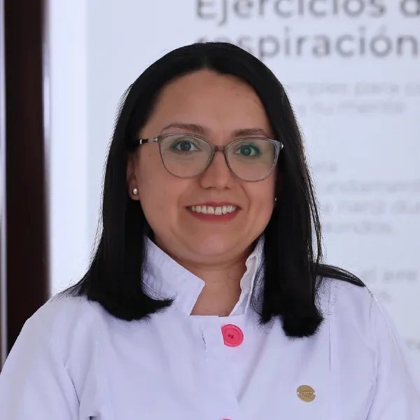 Dra. Alejandra García, cardióloga en Quito